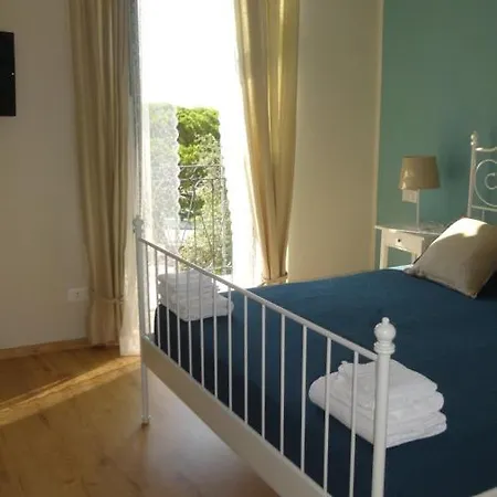 בית הארחה Le Della Nonna 3*