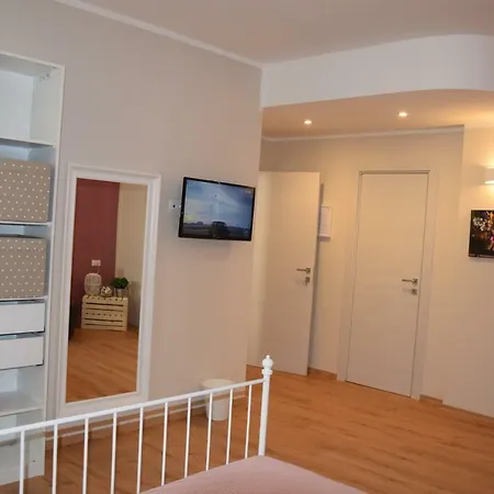 Le Della Nonna בית הארחה דיאנו מרינה